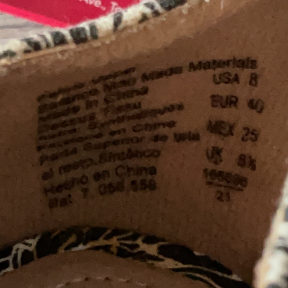 dexflex comfort Floral Black and Cream Wedge Sandals - Picture 15 of 16